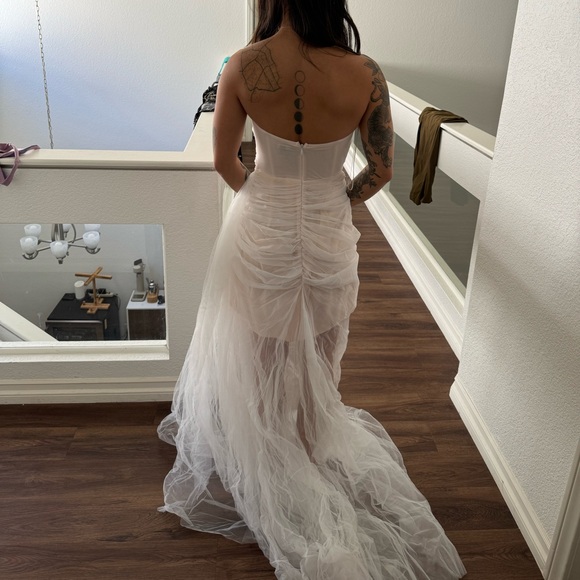 The Bar Cleo Gown in Blanc - Picture 8 of 10